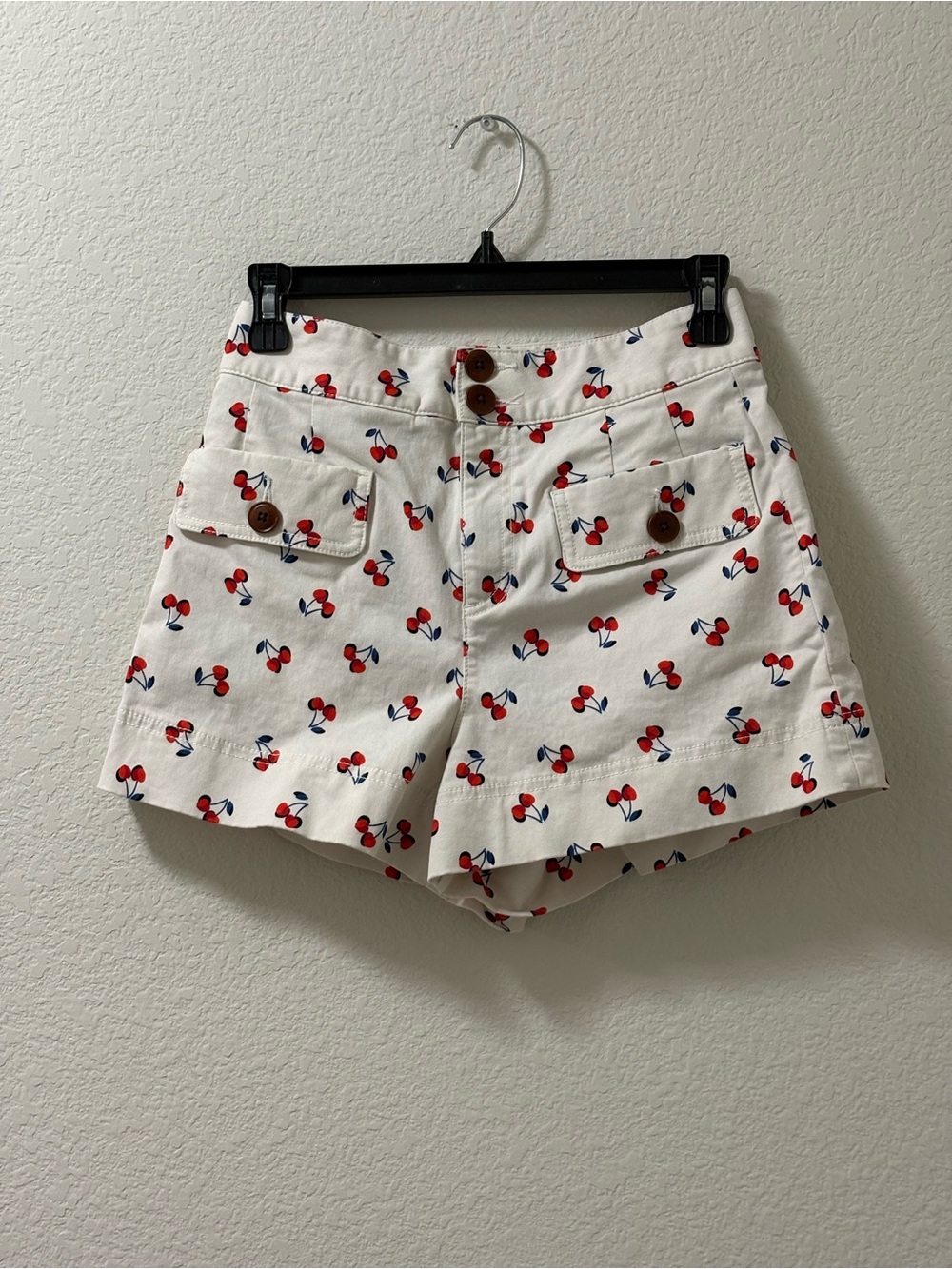 Kate Spade shorts Cherry toss high waisted white and red. Size 0 NWOT